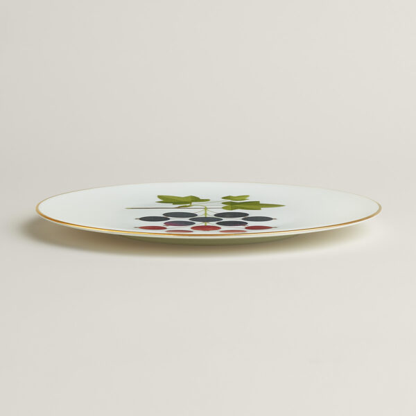 Hermès Kaorumi Dessert Plate – Blackcurrant show on table | Kneen & Co