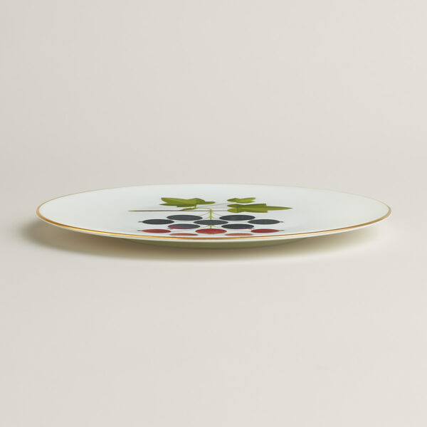 Hermès Kaorumi Dessert Plates Red – Set of 6 shown on table | Kneen & Co