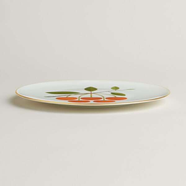 Hermès Kaorumi Dessert Plates Red – Set of 6 shown on table | Kneen & Co