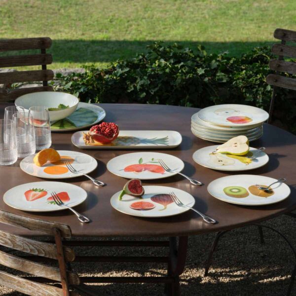 Hermes Kaorumi Dinnerware set on table | Kneen & Co