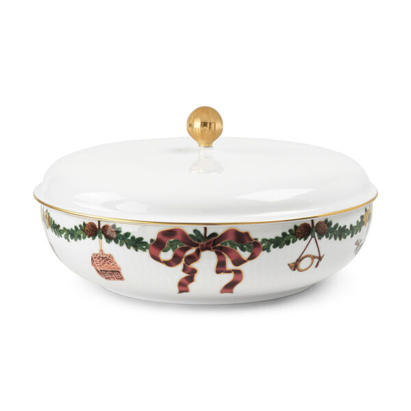 RoyalCopenhagen-1064783-Star-Fluted-ChristmasBowl-with-Lid-3-1200x1200-100KB Royal Copenhagen Star Fluted Christmas Bowl with Lid | Kneen & Co