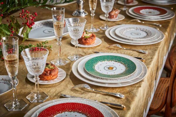 BernardaudNoel-MOOD-22170-02-Bertrand-Bozon-6570x4380-1200w-100KB Bernardaud Noël Dinnerware set on Holiday Table | Kneen & Co