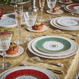 BernardaudNoel-MOOD-22456-02-Bertrand-Bozon-2000×2000-1200w-100KB Bernardaud Noël Dinnerware set on Holiday Table | Kneen & Co