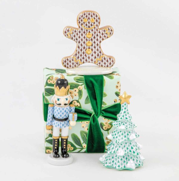 HEREND-HOLIDAY-MOOD-hholiday-green-tree-background-1200x1200-100KB Herend Holiday Small Nutcracker, Christmas Tree, and Ginger Bread Man | Kneen & Co
