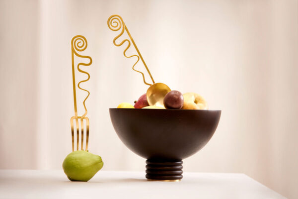 LOBJET-Dinneware-MOOD-garden2025-spirale-alhambra-1396-1200w-100KB L’Objet Alhambra bowl set on table | Kneen & Co