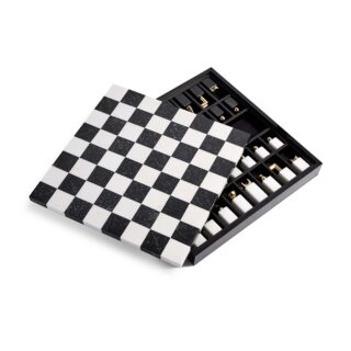 L'objet Chess Set | Kneen & Co