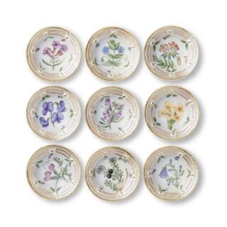 RoyalCopehagen-1147332-1019030-07-FloraDanica-PLATE-BUTTER-7pt5CM-1200×1200-100KB Royal Copenhagen Flora Danica Butter Plate | Kneen & Co