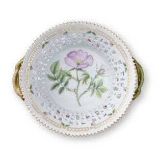 RoyalCopehagen-1147397-1017590-FloraDanica-FRUITBASKET-ROUND-21pt5CM-TOP-Rosa-Tomentosa-Sm-1200×1200-100KB Royal Copenhagen Flora Danica Fruit Basket | Kneen & Co
