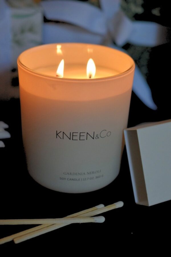 Kneen_Candle_Gardenia_Neroli_lit_1200w_100kb Kneen & Co Gardenia Neroli with gift box and 50 count match box | Kneen & Co