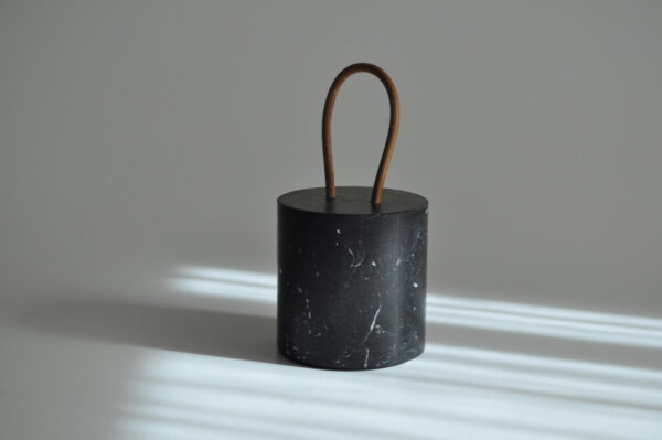 Michaël Verheyden Calleporte Door Stop in Nero Marquina Marble | Kneen & Co