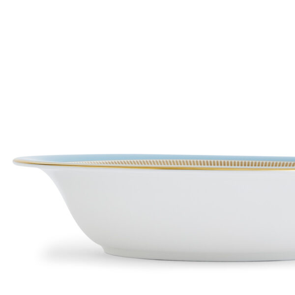 701587471657-Wedgwood-Helia-Open-Oval-Dish-25cm-9pt8in-deatil2-1200x1200-100KB Close-up shot of Wedgwood Helia Open Oval Dish featuring neoclassical design finished with 22-carat gold detailing | Kneen & Co