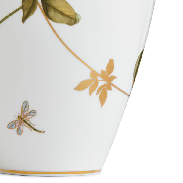 701587436861-Wedgwood-Hummingbird-Vase 25cm-deatil2-1200x1200-100KB Close-up shot of Wedgwood Hummingbird Medium Vase defined by expressive floral motifs and an artfully sculpted bird finial finished with 22-carat gold detailing | Kneen & Co