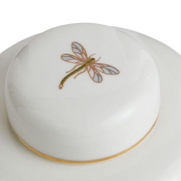 701587436885-Wedgwood-Hummingbird-Lidded-Vase-15cm-detail-1200x1200-100KB Close-up shot of Wedgwood Hummingbird Small Lidded Vase defined by expressive floral motifs and an artfully sculpted bird finial finished with 22-carat gold detailing | Kneen & Co