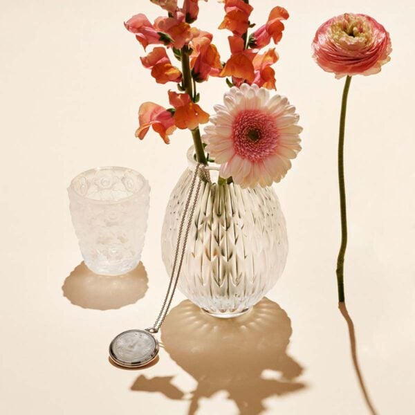 LALIQUE-10519200-Anemones-Votive-Lifestyle-image-1200w-100KB LALIQUE-10519200-Anemones-Votive-Lifestyle-image-1200w-100KB