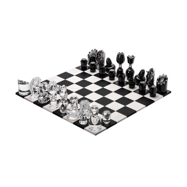 SAINTLOUIS-49014000-Chess with wooden board-Diving-RVB-1200x1200-100KB Saint-Louis Crystal Cadence Jeu Classic Chess Set | Kneen & Co