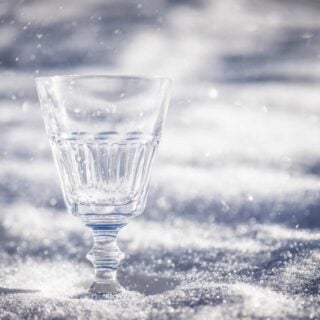 Saint-Louis_Caton_water_wine_glass_in_snow_mood_1500w_100kb Saint-Louis Crystal Caton Water Wine Glass in the snow | Kneen & Co
