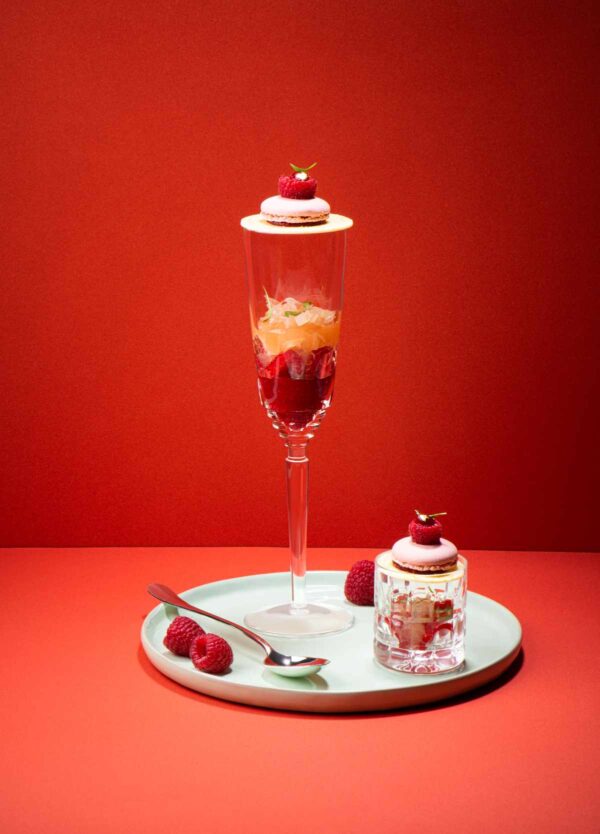 Saint-Louis_Oxymore_Champagne_flute_MANHATTAN_shot_glass_mood_1200w_100kb