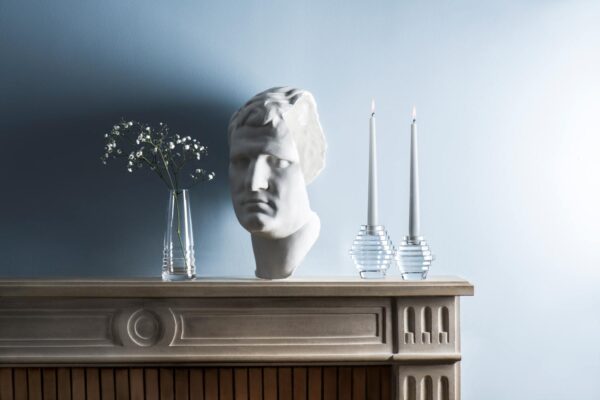 Saint-Louis_oxymore-vase-candlesticks-mantle-mood-1500w_100kb Saint-Louis_oxymore-vase-candlesticks-mantle-mood-1500w_100kb