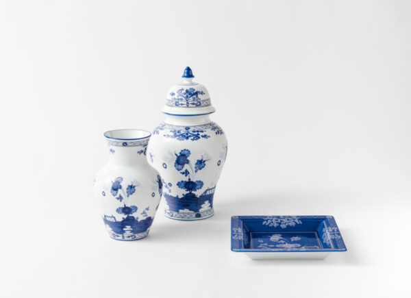 GINORI-OrienteItal-20260625-SEMISET-INDACO-0167-1200w-100KB Ginori 1735 Oriente Italiano Indaco assorted vases and trays | Kneen & Co